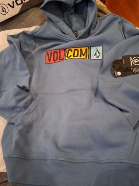 Volcom Blue Logo Hoodie Bundle SET .tee, Hat & Socks Sticker Set.youth Sz Small